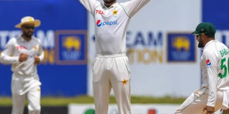 Twitter Reactions: Shaheen Afridi scores three goals in his first Test since his comeback, and Dhananjaya de Silva's performance helped Sri Lanka score 242 runs on Day 1.