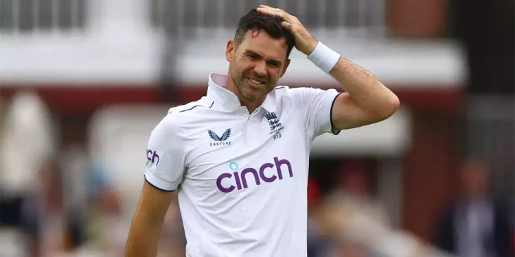 Chris Woakes is appreciative of James Anderson's long-term services and says, "We are lucky to have had Jimmy for so long." 1 Chris Woakes