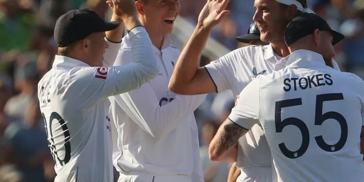 The Ashes 2023: England's fate is in doubt as poor lighting, spin techniques, and weather could affect the result of the fourth Test 1 The Ashes 2023: England's fate is in doubt as poor lighting, spin techniques, and weather could affect the result of the fourth Test