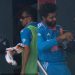 Ravindra Jadeja's response to Yuzvendra Chahal's death glare during the second ODI was very unexpected. 6 Ravindra Jadeja's response to Yuzvendra Chahal's death glare during the second ODI was very unexpected.
