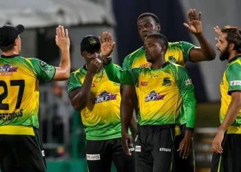 Guyana Amazon Warriors upset Jamaica Tallawahs at Warner Park in CPL 2023, maintaining their winning streak.