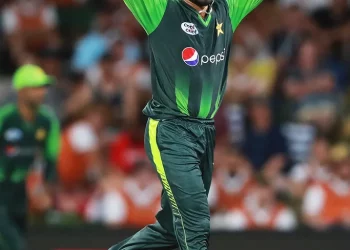 It's time for Faheem Ashraf to begin acting like Hardik Pandya: Kamran Akmal 6 It's time for Faheem Ashraf to begin acting like Hardik Pandya: Kamran Akmal