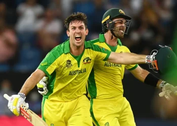 Matthew Short is exhorted by Mitchell Marsh to 'take the game on' in South Africa.