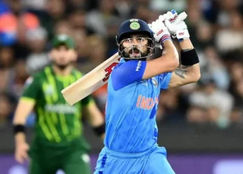 Asia Cup 2023: Commentators are stunned by Virat Kohli's original shot against Faheem Ashraf.