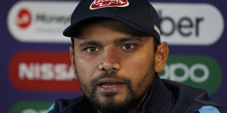 Mashrafe Mortaza offers an explanation for the dispute between Shakib and Tamim: "Shakib could have messaged Tamim or spoken for a minute."