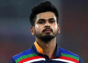 Aakash Chopra on Shreyas Iyer missing the Asia Cup match versus Pakistan: "Bit of a red flag"
