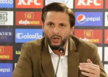 Journalist who allegedly leaked Babar Azam's private conversation with PCB COO gets criticized by Shahid Afridi. 1 Journalist who allegedly leaked Babar Azam's private conversation with PCB COO gets criticized by Shahid Afridi.
