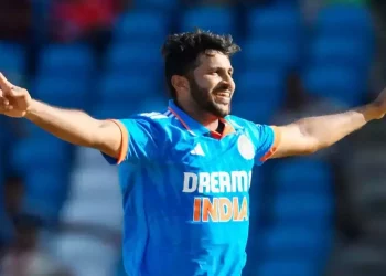 Shardul Thakur currently seems to be merely making up numbers: Aakash Chopra 4 Shardul Thakur currently seems to be merely making up numbers: Aakash Chopra