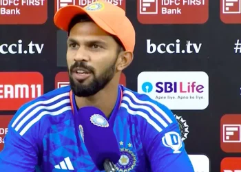 Ruturaj Gaikwad defends Prasidh Krishna following Glenn Maxwell's attack in the third Twenty20 international: "It's really tough on them." 7 Ruturaj Gaikwad
