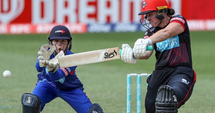 Elizabeth Buchanan, keeper for Auckland, leaves the field following a terrifying event during their Super Smash match. 1 Elizabeth Buchanan, keeper for Auckland, leaves the field following a terrifying event during their Super Smash match.