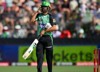 BBL 2023–24: A video of Haris Rauf batting without pads goes viral 2 BBL 2023–24: A video of Haris Rauf batting without pads goes viral