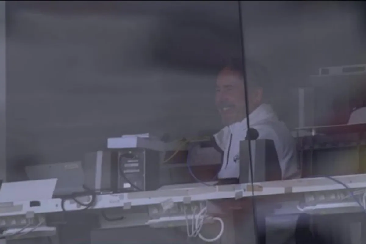 Match delayed at MCG due to third umpire getting stuck in elevator for AUS vs. PAK