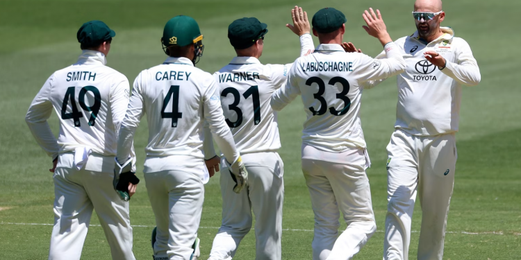 Australia defeats Pakistan in the last session to wrap off Day 2 with a powerful win in Melbourne.
