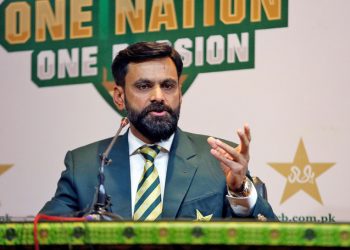 According to Mohammad Hafeez, Pakistan lost the Boxing Day Test because to "inconsistent umpiring" and the "technology curse."