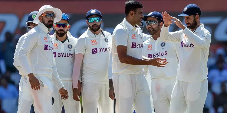 The Indian team's tenacity is demonstrated by its victory in Cape Town: Sunil Gavaskar 1 The Indian team's tenacity is demonstrated by its victory in Cape Town: Sunil Gavaskar
