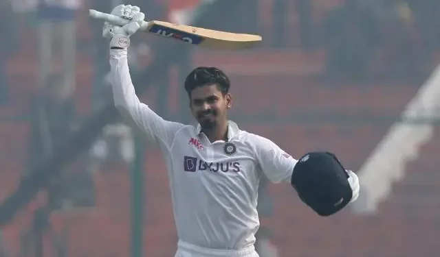 IND vs. ENG: Shreyas Iyer escapes a near-accident during Hyderabad net practice 1 IND vs. ENG: Shreyas Iyer escapes a near-accident during Hyderabad net practice