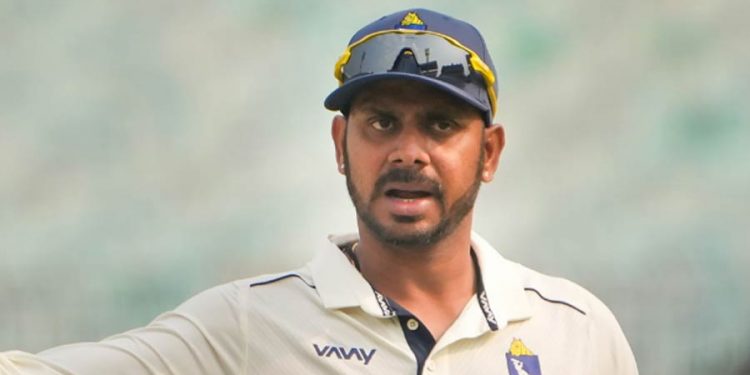 Manoj Tiwary recalls a verbal altercation with Gautam Gambhir, calling it "tu bahar mil."