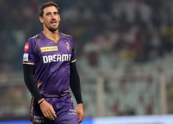Mitchell Starc will be a bowler to watch out for throughout the IPL once he starts to develop that inswing: Irfan Pathan 1 Mitchell Starc will be a bowler to watch out for throughout the IPL once he starts to develop that inswing: Irfan Pathan