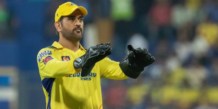 MS Dhoni is greeted especially by supporters before leaving for CSK practise, saying, "We have seen God."