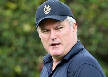 Stuart MacGill, a former Australian spinner, will go to trial over claims of drug importation.