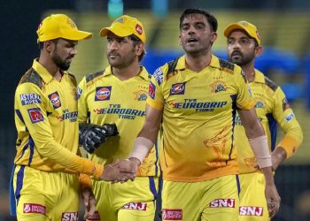 Navjot Singh Sidhu discusses CSK's consistent performance, saying, "The biggest strength of a leader is that he builds future leaders." 10 Navjot Singh Sidhu discusses CSK's consistent performance, saying, "The biggest strength of a leader is that he builds future leaders."