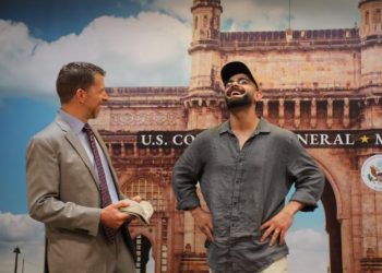 Virat Kohli meets US Consulate General Mike Hankey in Mumbai before heading to New York