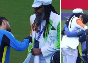 IND vs. PAK: Chris Gayle gets autographs of Virat Kohli and Rohit Sharma on a special Indo-Pak blazer