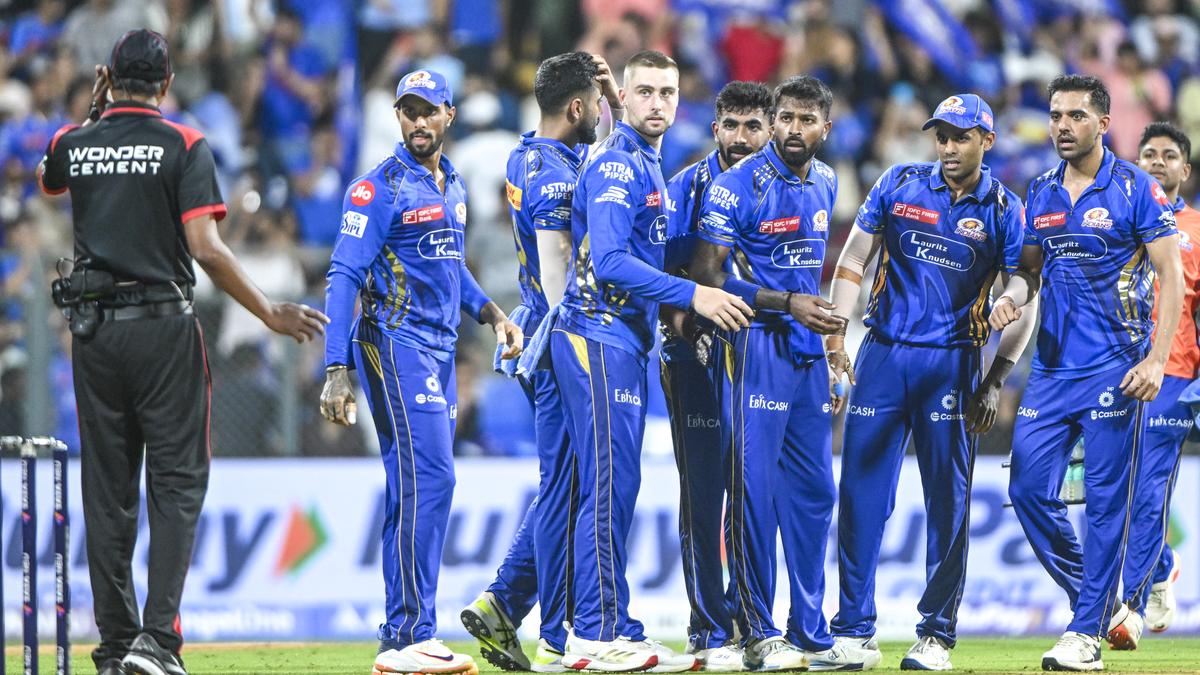 IPL 2025 Memes: Hilarious Reactions from MI vs SRH, Match 33 at Wankhede Stadium