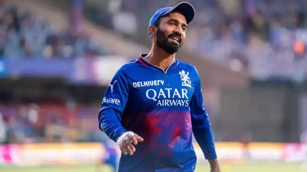 It is vitally important to finish in top two Dinesh Karthik, RCB's batting coach and mentor 1 It is vitally important to finish in top two Dinesh Karthik, RCB's batting coach and mentor