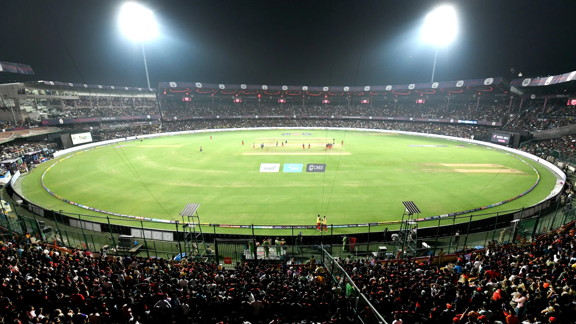 RCB vs CSK IPL Stats at M Chinnaswamy Stadium, Bengaluru 1 RCB vs CSK IPL Stats at M Chinnaswamy Stadium, Bengaluru