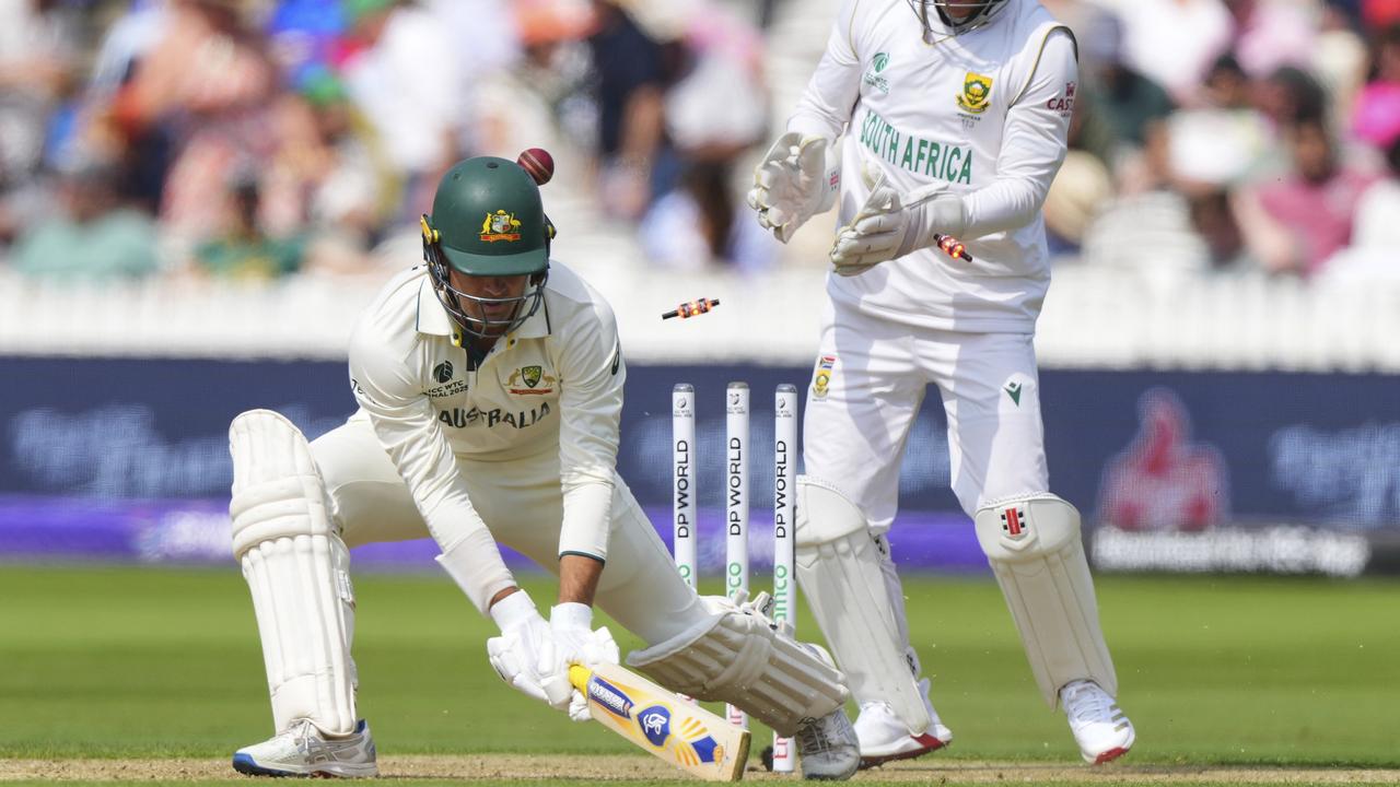 [Watch] WTC 2023-25 Final: Alex Carey gifts wicket to Keshav Maharaj with reverse-sweep