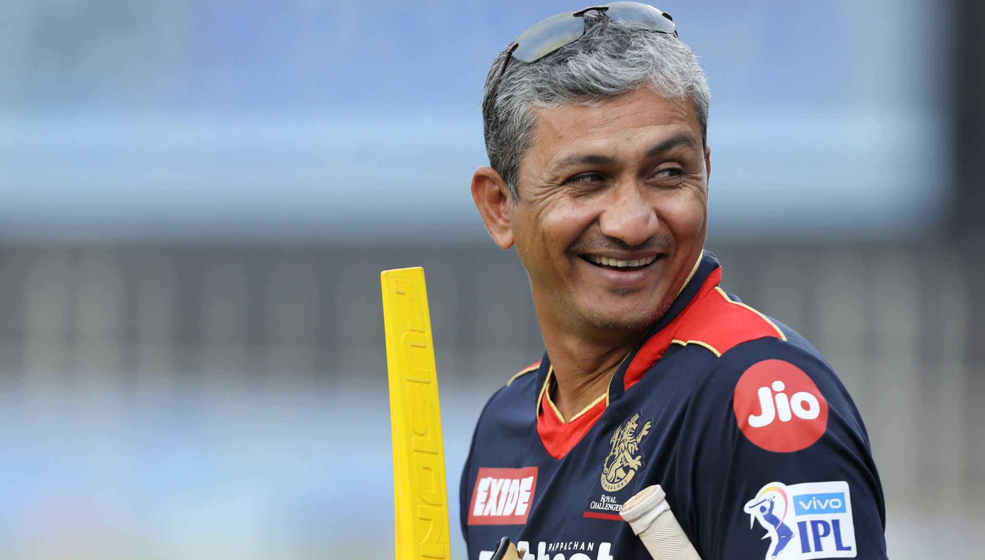 'Neither Gill nor Nair'- Sanjay Bangar reveals his No. 3 pick