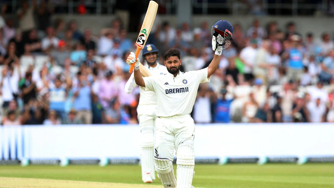 Rishabh Pant is reinventing game reminds me of Adam Gilchrist: Greg Chappell 1 Rishabh Pant is reinventing game reminds me of Adam Gilchrist: Greg Chappell