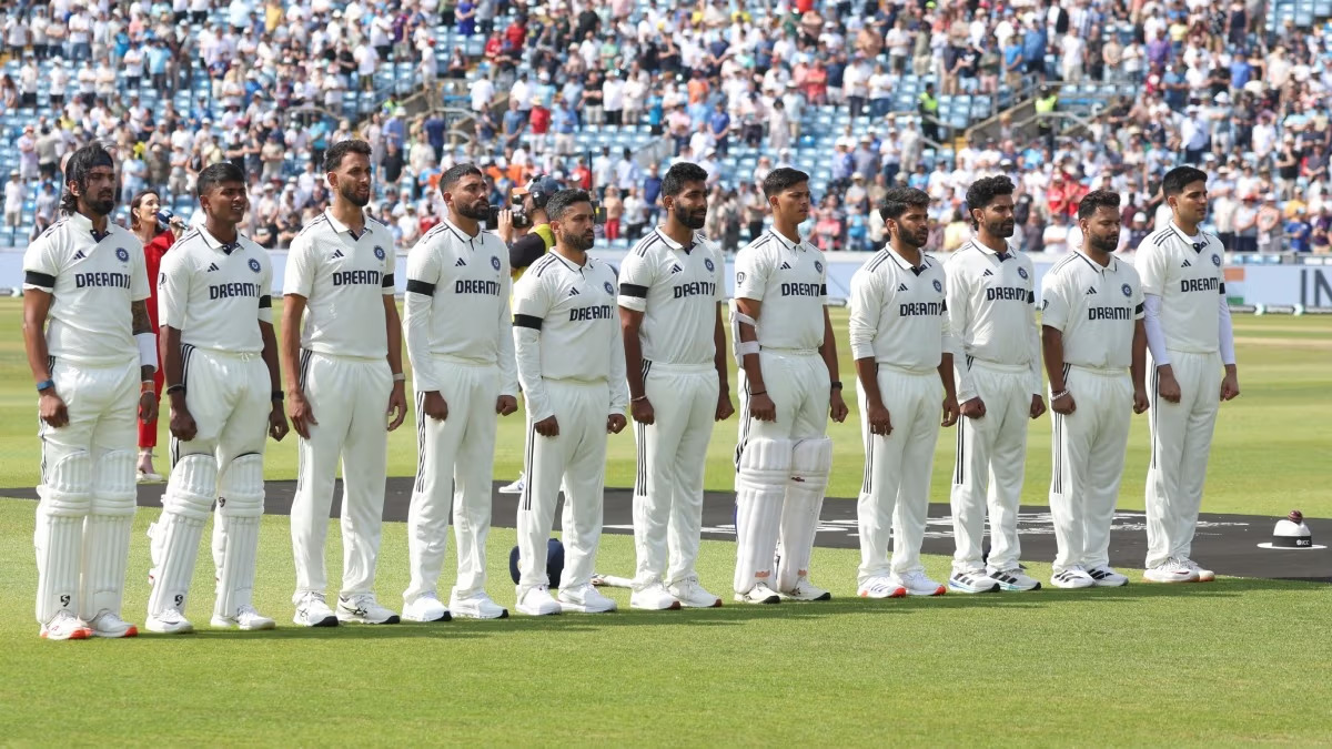 India and England players observe a moment of silence ahead of 1st test to pay tribute to victims of Ahmedabad plane crash