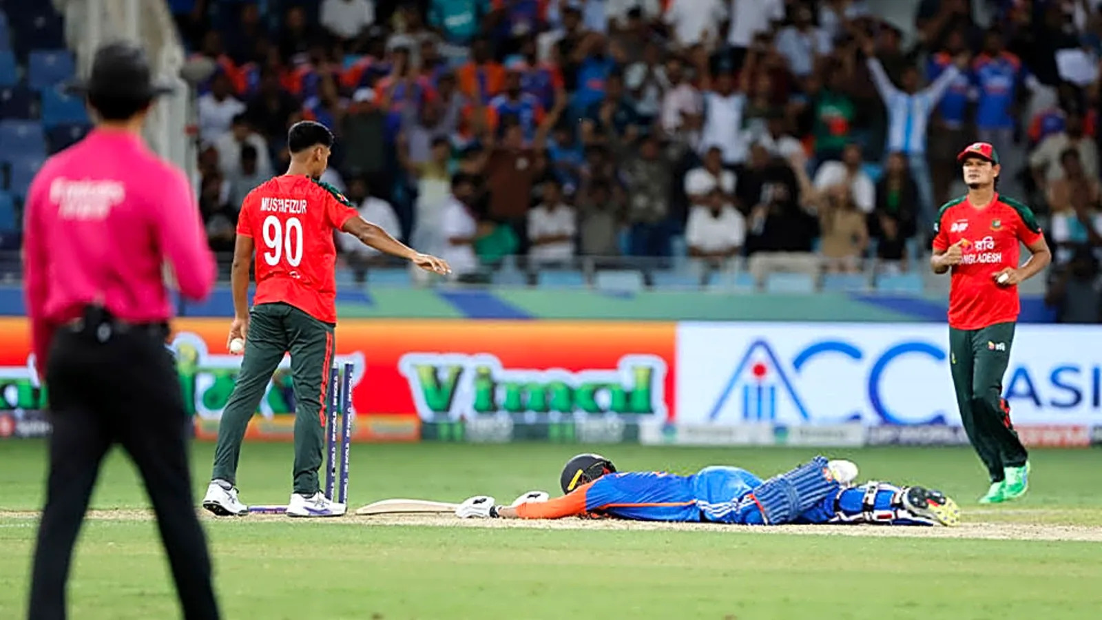 Asia Cup 2025 Memes: Hilarious Reactions from India vs Bangladesh, Match 16 at Dubai International Cricket Stadium