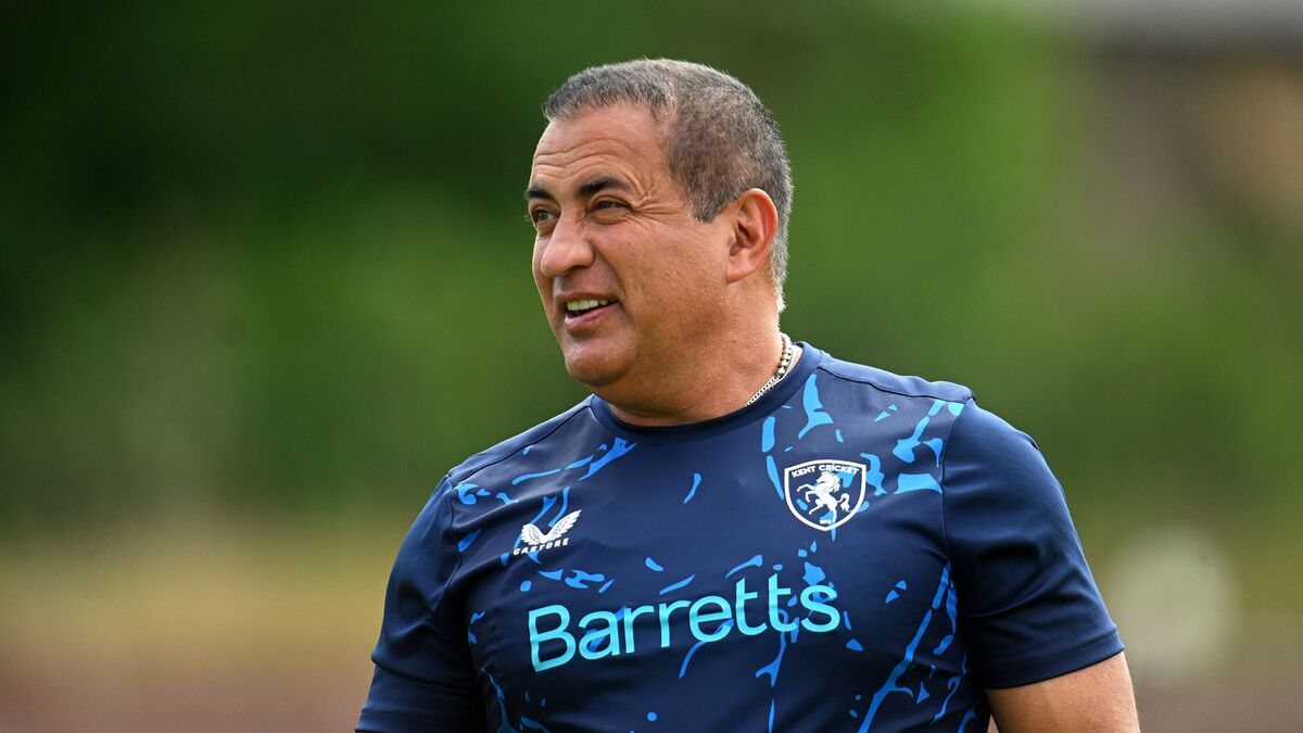 Former England cricketer reveals taking up cage fighting to feed family and get out of bankruptcy