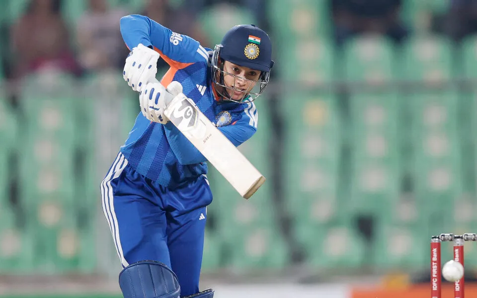 Smriti Mandhana completes 10000 international runs, becomes fourth batter to do so