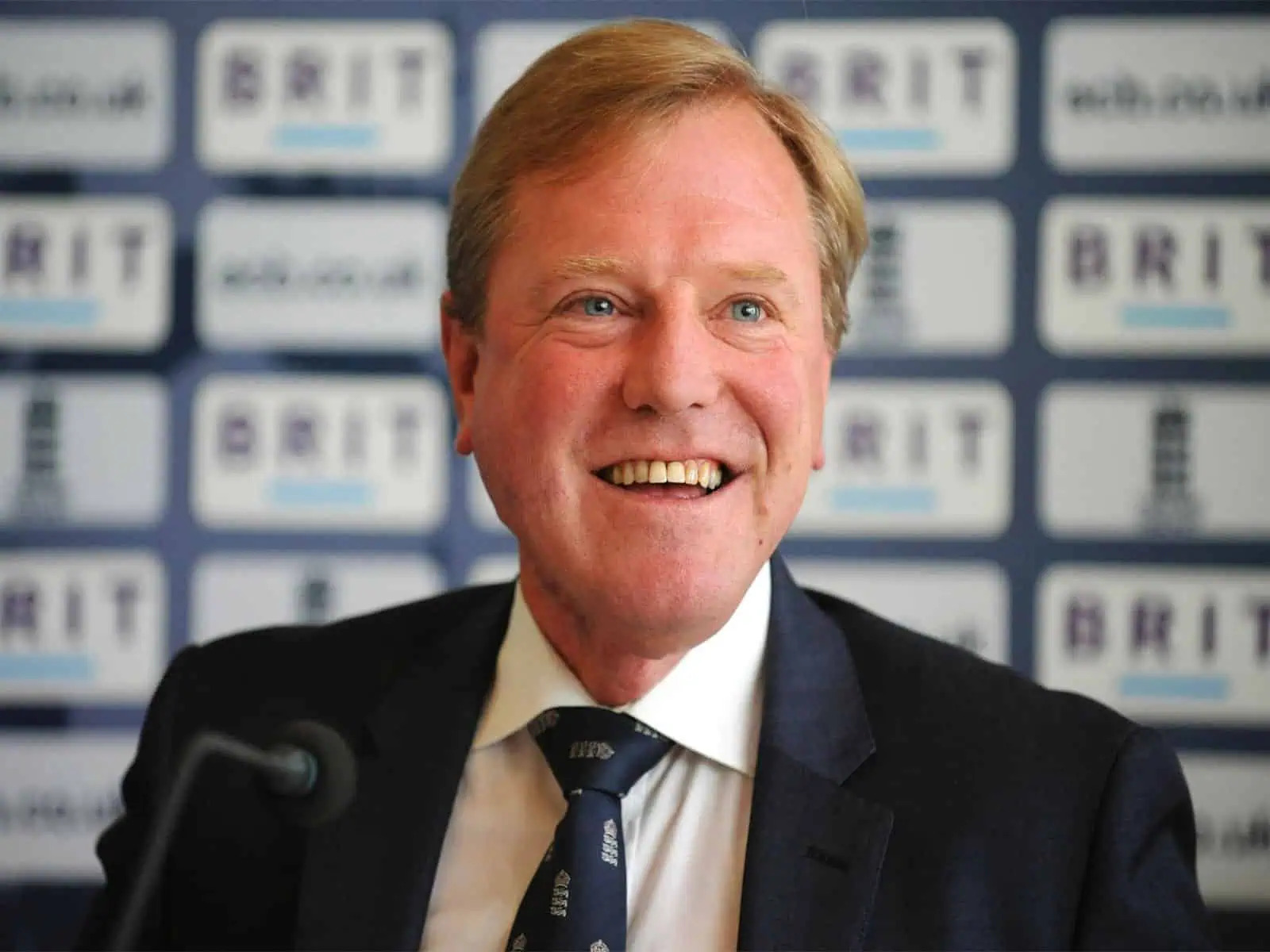 Former England cricketer and Cricket Board chief Hugh Morris passes away at 62