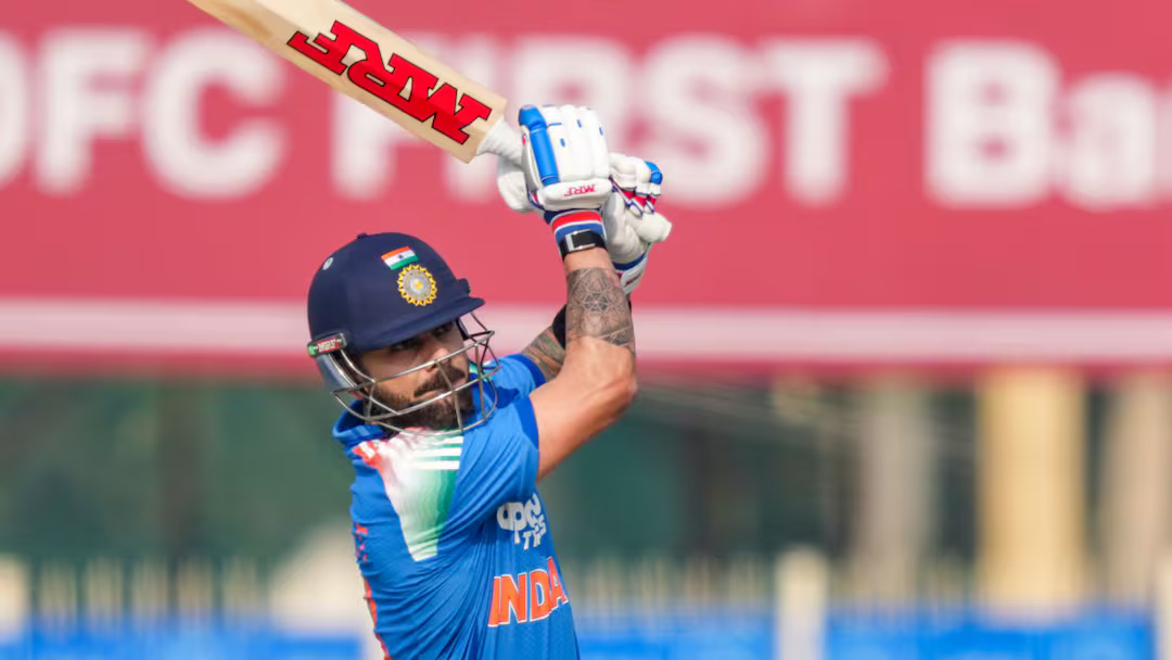Kohli hailed after Indore ton