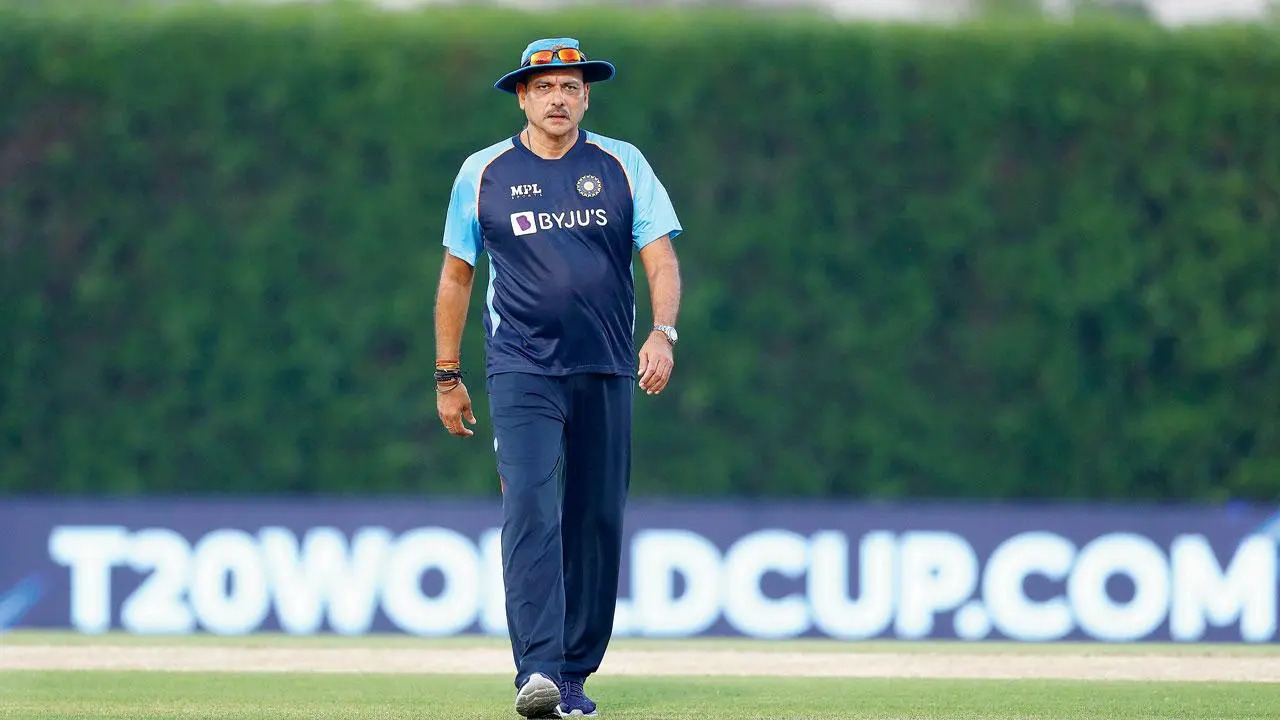 T20 World Cup 2026: Ravi Shastri names two teams that can cross 300-run mark in the marquee event
