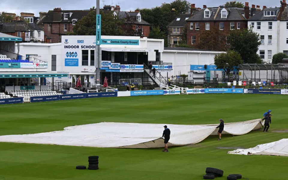 Sussex hit with 12-point deduction and three-year ECB sanctions after financial losses