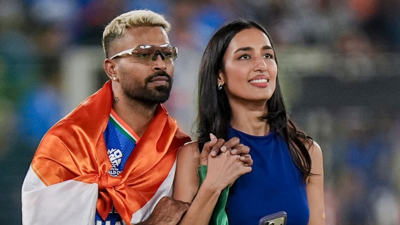 Hardik Pandya Faces FIR After Stage Act with Indian Flag