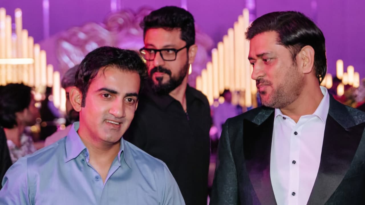 Gautam Gambhir Reacts to Dhoni’s Viral Moment