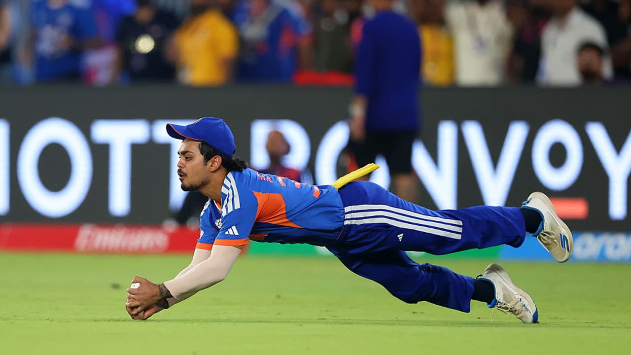 [WATCH] T20 World Cup 2026: Ishan Kishan pulls off stunning diving catch in final
