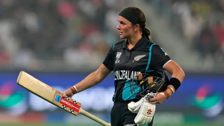 Record Knock! Amelia Kerr’s 179 Seals Stunning NZ Chase*